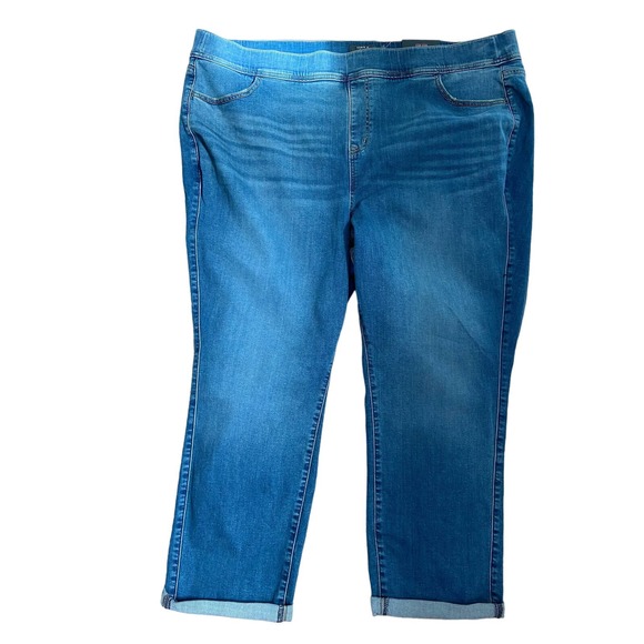 Torrid Feel the Fit Lean Jeans - Size 4R (26x28) wom317 - Picture 3 of 10